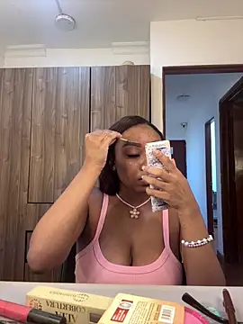 Kloe rousse01 online show from April 14, 2026, 7:41 pm