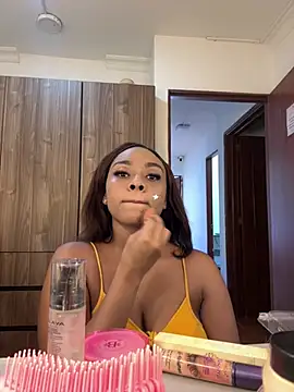 Kloe rousse01 online show from April 15, 2026, 6:34 pm