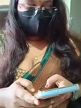 Snapshot of poojag_2 chatting on July 2, 2026, 5:24 am poojag 2 online show from July 2, 2026, 5:24 am