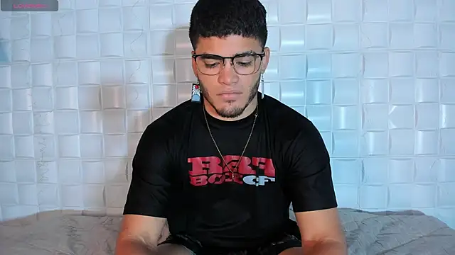 DanteTargaryen online show from April 12, 2026, 4:16 am