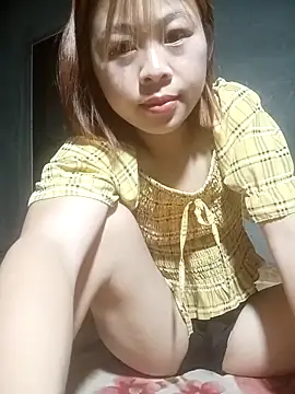 Aurora Luna online show from March 26, 2026, 12:47 pm