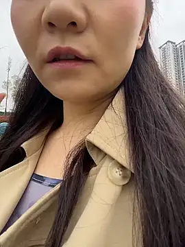 lucyxiaolulu online show from April 5, 2026, 1:23 am