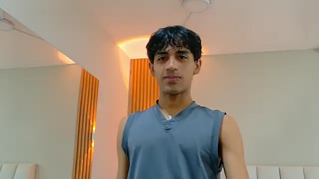  ArchieBlu  online show from April 3, 2026, 3:24 am