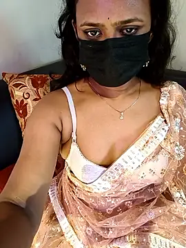 Snapshot of Lena_mahiyaa chatting on April 19, 2026, 8:04 am Lena mahiyaa online show from April 19, 2026, 8:04 am