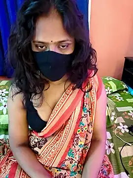 Snapshot of Lena_mahiyaa chatting on May 18, 2026, 4:07 am Lena mahiyaa online show from May 18, 2026, 4:07 am