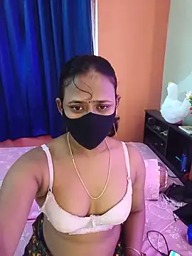 Snapshot of Lena_mahiyaa chatting on June 1, 2026, 11:10 am Lena mahiyaa online show from June 1, 2026, 11:10 am