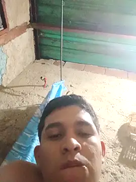 alee28728 online show from April 17, 2026, 6:27 am