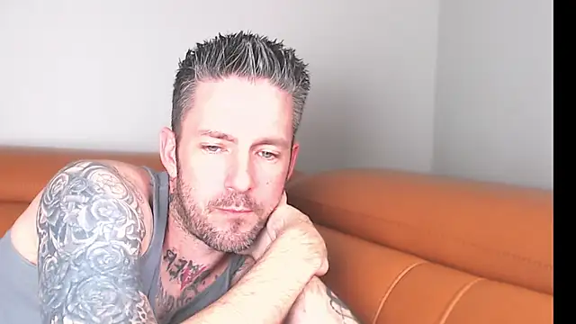 SkylarrGrey online show from April 2, 2026, 8:15 pm