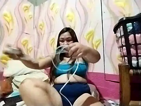 wetsweey online show from March 24, 2026, 7:14 pm