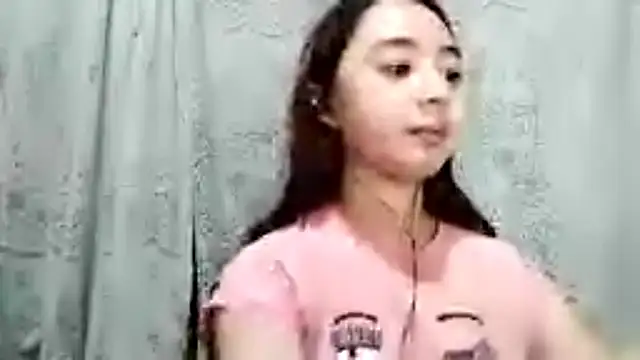 LenoraLacassagne online show from April 8, 2026, 3:13 pm