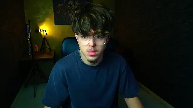 BodhiHayes online show from April 4, 2026, 5:03 am