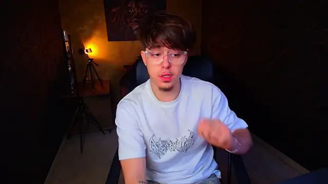 BodhiHayes online show from April 9, 2026, 4:36 am