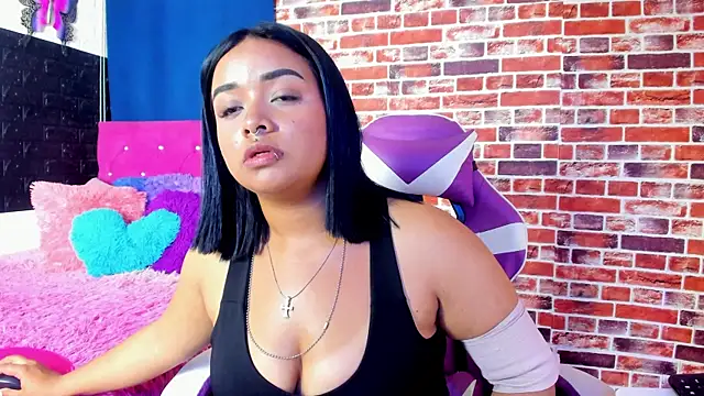 SofiiaCutee online show from April 8, 2026, 2:35 am