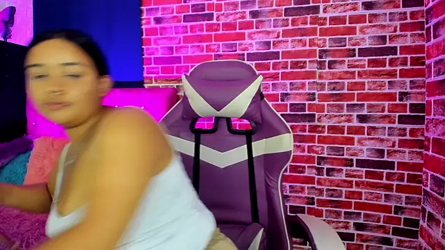 SofiiaCutee online show from April 11, 2026, 2:30 am