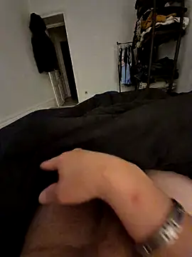 lolo0105 online show from April 12, 2026, 12:14 am