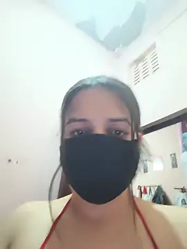 REENA-STRIP online show from June 3, 2026, 6:45 pm