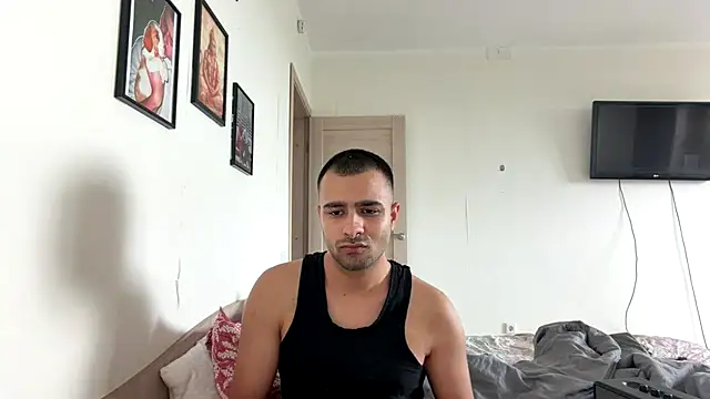 Snapshot of Daniel_ice chatting on July 11, 2026, 1:00 pm Daniel ice online show from July 11, 2026, 1:00 pm