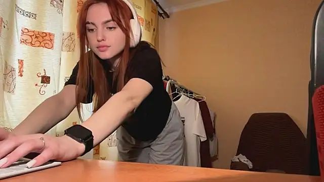 alisaonlyforu online show from April 9, 2026, 6:19 am