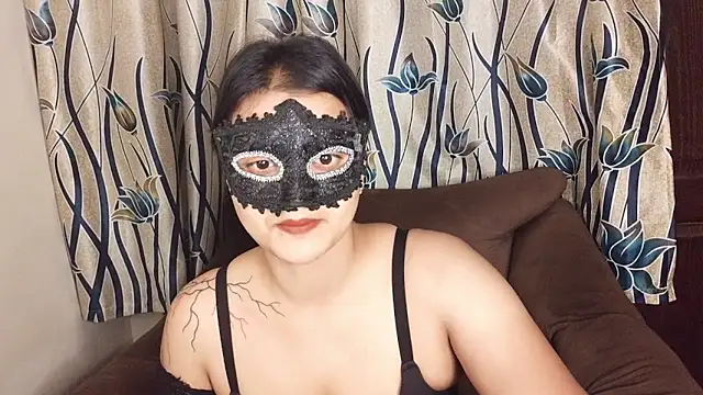 Punjabi baddie  online show from March 30, 2026, 5:03 pm