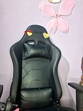 emily fox01 online show from March 30, 2026, 1:07 am