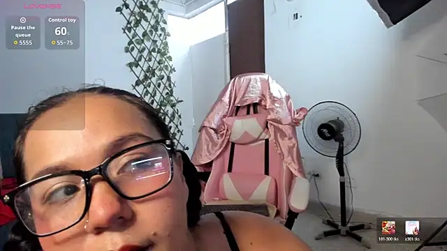 LisaTepes online show from March 28, 2026, 9:05 pm