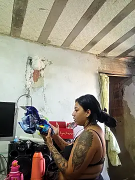 millacavalona09 online show from April 15, 2026, 1:15 pm