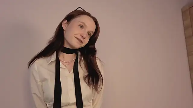 JoselynNeave online show from March 27, 2026, 8:11 am