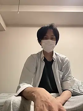 Snapshot of youta200 chatting on June 25, 2026, 5:51 pm youta200 online show from June 25, 2026, 5:51 pm