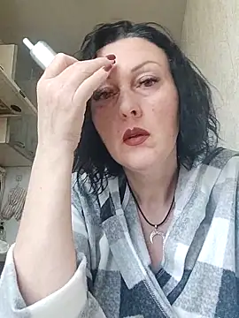 HelgaDennis online show from March 28, 2026, 1:56 pm