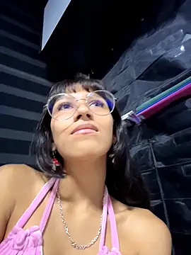 Anitta  LS online show from April 18, 2026, 2:03 am
