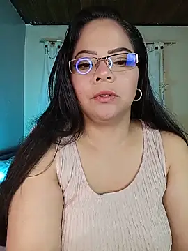 Snapshot of ROUSSE_SINCLAIR chatting on May 20, 2026, 10:07 pm ROUSSE SINCLAIR online show from May 20, 2026, 10:07 pm