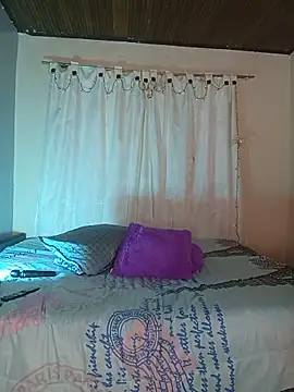 Snapshot of ROUSSE_SINCLAIR chatting on May 15, 2026, 11:03 pm ROUSSE SINCLAIR online show from May 15, 2026, 11:03 pm