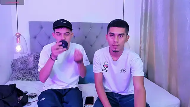 your d0ll1 online show from April 9, 2026, 12:44 pm