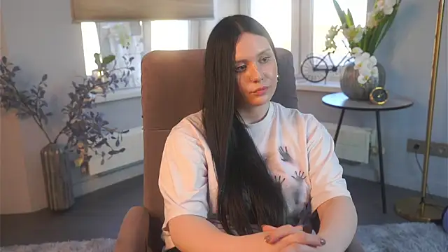 DeloresSaberi online show from April 1, 2026, 1:41 pm