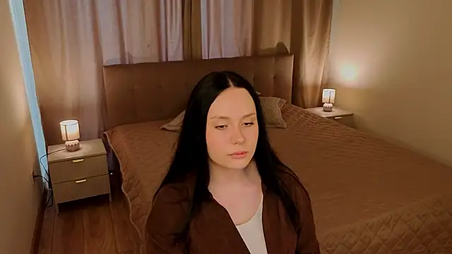 DeloresSaberi online show from April 8, 2026, 4:03 am