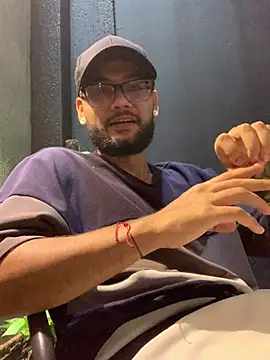 KyleJoss30 online show from April 15, 2026, 2:54 pm