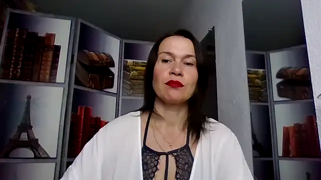 Selena Moo online show from April 17, 2026, 7:55 am