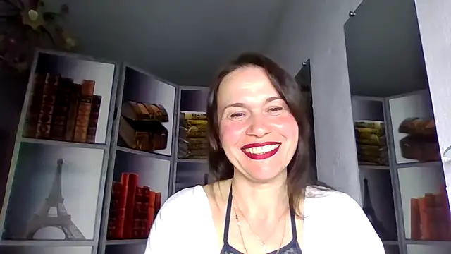 Selena Moo online show from March 24, 2026, 4:40 pm