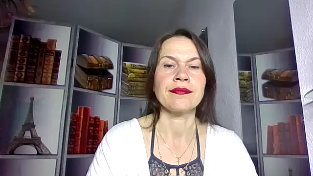 Selena Moo online show from April 3, 2026, 7:26 am