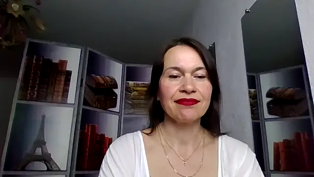 Selena Moo online show from April 7, 2026, 8:49 am