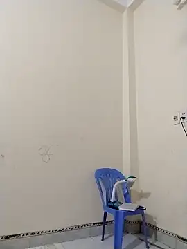 Moubie1 online show from April 14, 2026, 1:43 am