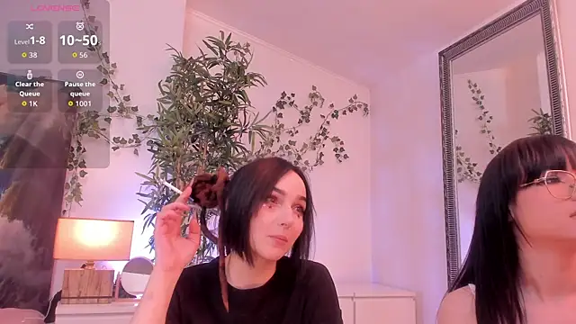 mira0 0 online show from April 7, 2026, 7:26 pm