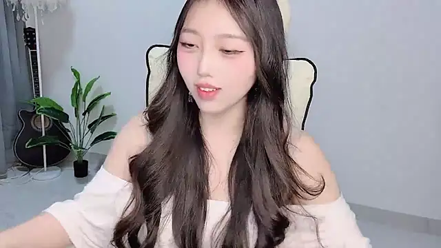 Yukiy8877 online show from March 31, 2026, 11:18 pm