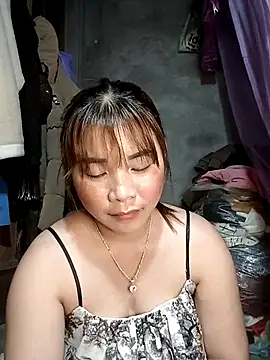 Snapshot of -Bangi- chatting on April 20, 2026, 3:13 pm -Bangi- online show from April 20, 2026, 3:13 pm