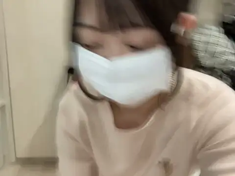 y-u-r-a-33 online show from April 13, 2026, 7:12 am