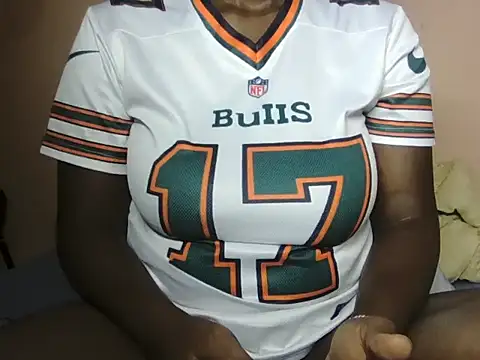 Littlemom124 online show from April 14, 2026, 10:15 pm