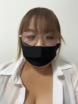 gracexiaoyunya online show from March 26, 2026, 12:58 pm