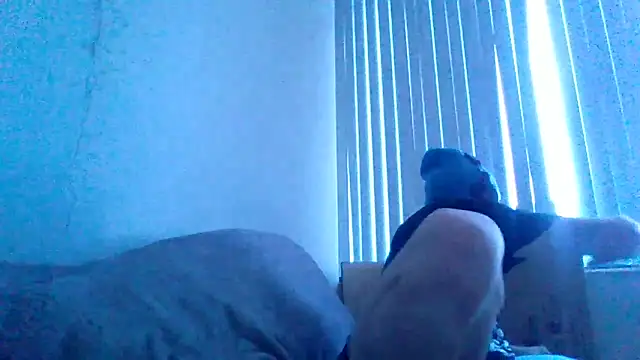 Snapshot of alejandro69420 chatting on April 18, 2026, 5:37 pm alejandro69420 online show from April 18, 2026, 5:37 pm