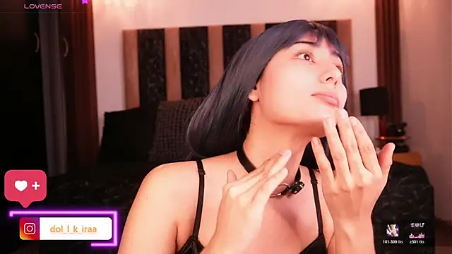 Doll kira  online show from April 13, 2026, 2:32 pm