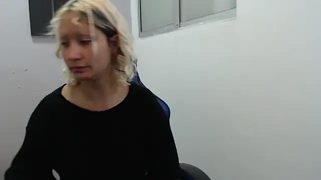 dafne kim online show from March 25, 2026, 1:10 pm